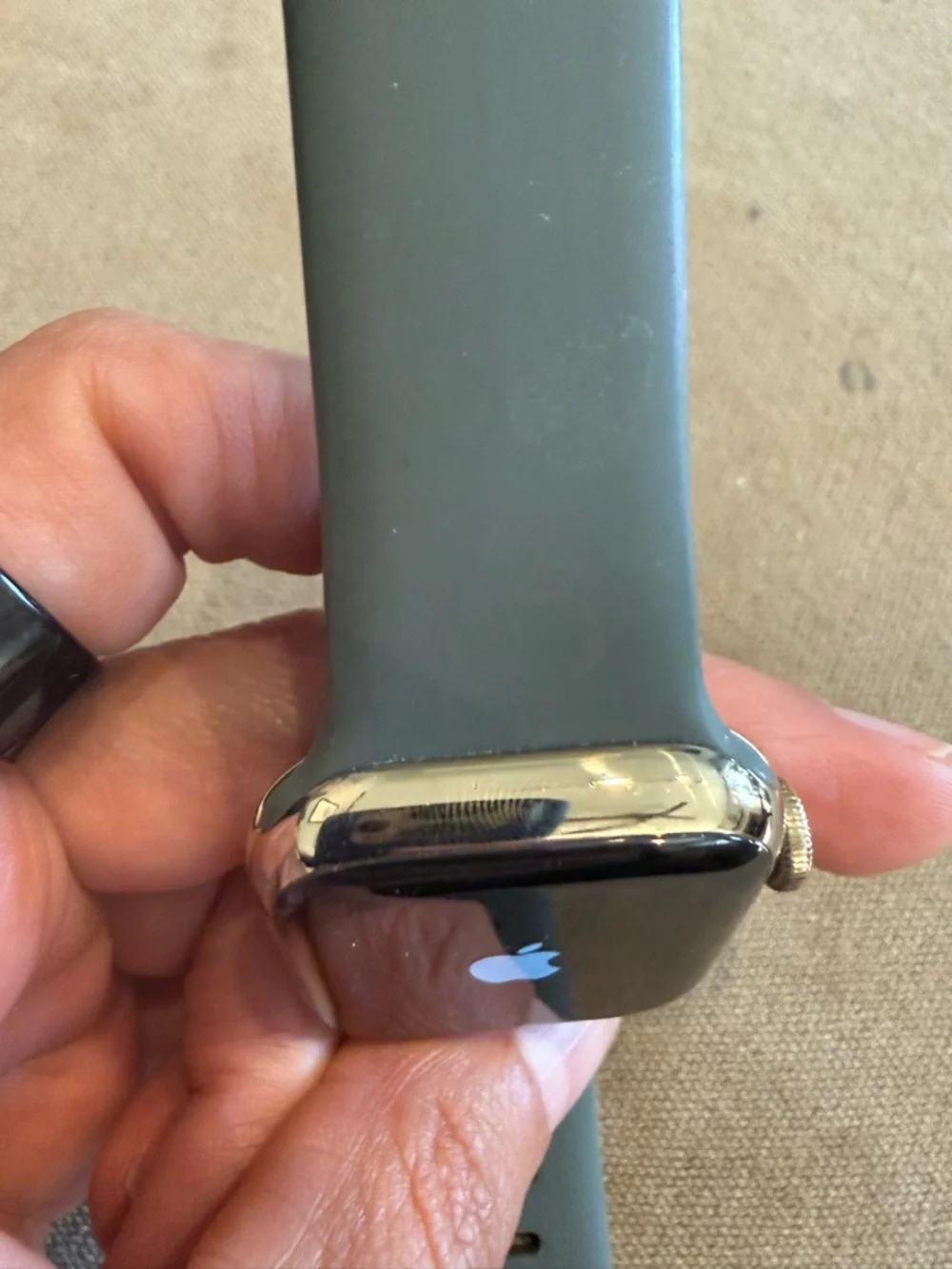 Apple Watch Series 8 Gold Stainless Steel with Olive Green Sport Band